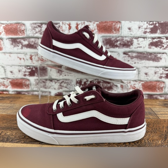 Vans Off The Wall Women’s Low Top Canvas Sneakers, US Size 9.5, Maroon and White - Picture 2 of 12